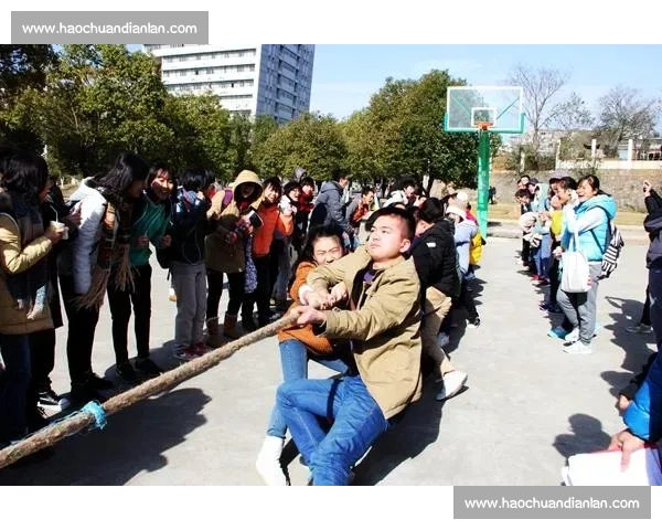 以拔河比赛队形优化为核心的团队协作与力量分配研究实战策略分析